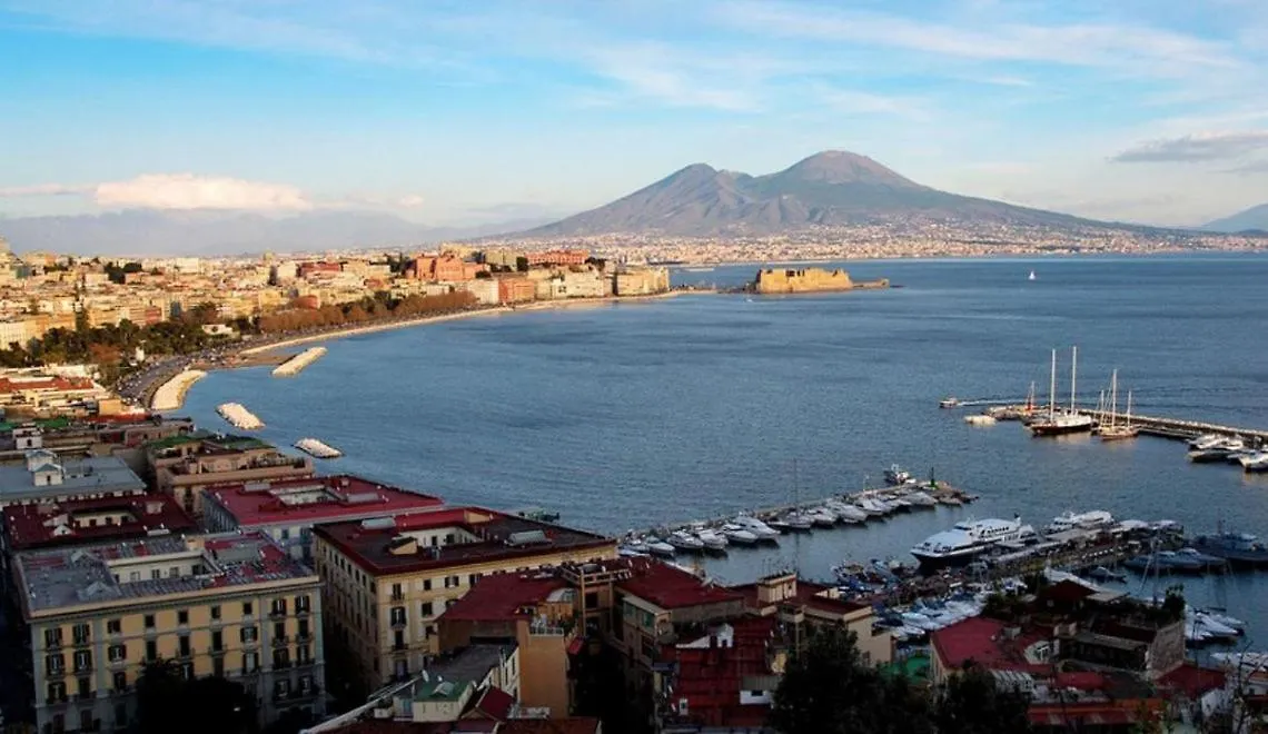 Fiftythree House - In The Heart Of Napoli Apartment 0*, Naples