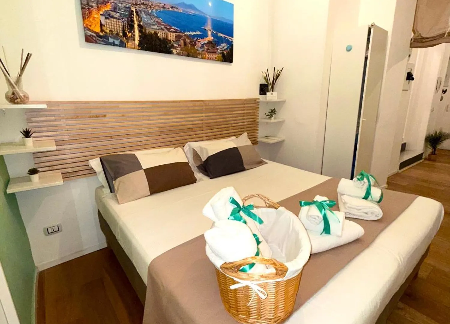 Fiftythree House - In The Heart Of Napoli Apartment Naples