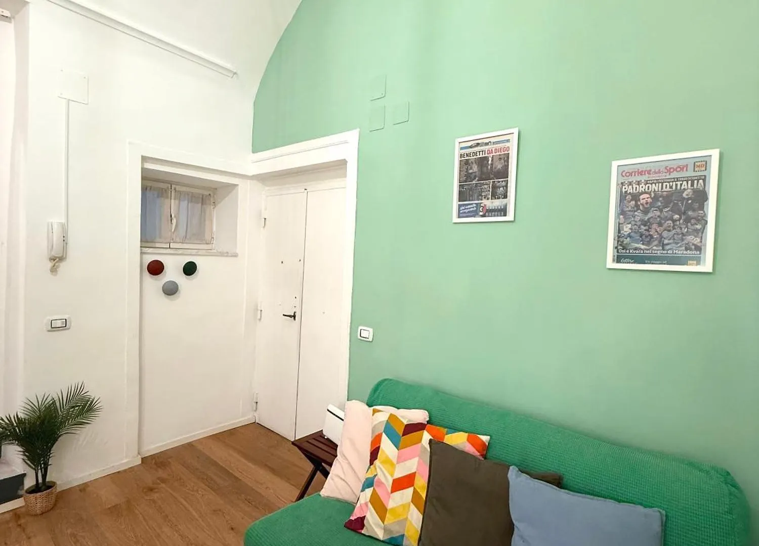 Fiftythree House - In The Heart Of Napoli Apartment Italy