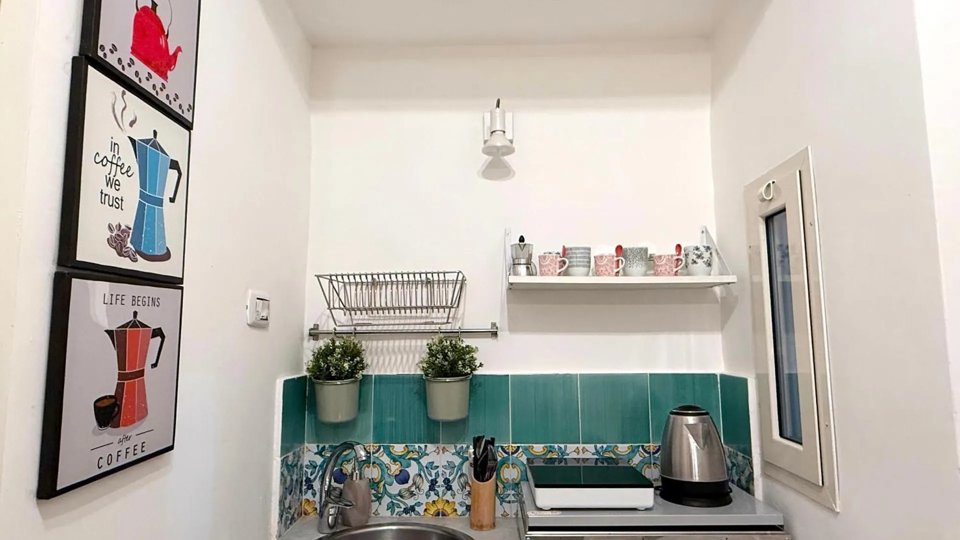Fiftythree House - In The Heart Of Napoli Apartment